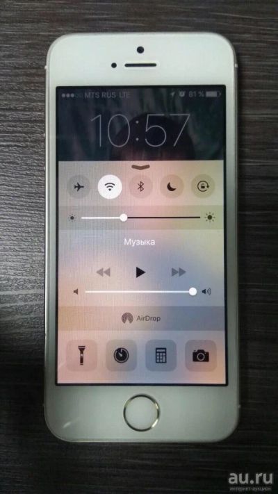 Лот: 9382879. Фото: 1. Продам iPhone 5S 16 Gb, Gold. Смартфоны