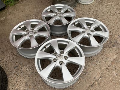 Лот: 16285165. Фото: 1. Оригинал диски Toyota R17 б/п... Диски