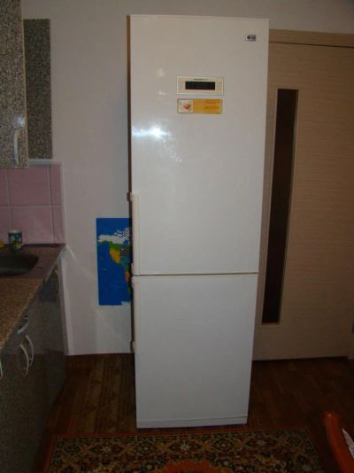 Лот: 8369201. Фото: 1. высокий холодильник LG. Холодильники, морозильные камеры