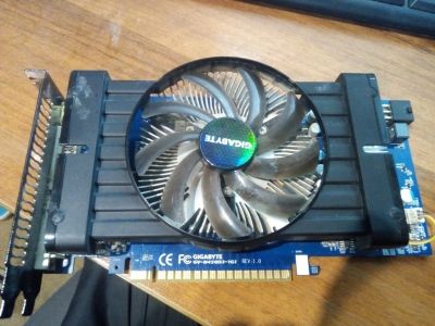 Лот: 13430328. Фото: 1. gigabyte cv-n450d3-1gi. Видеокарты