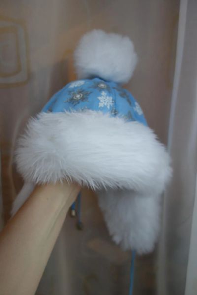 Лот: 6341373. Фото: 1. Зимняя шапка для девочки 1-2г. Головные уборы