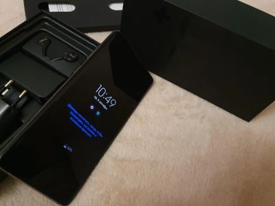 Лот: 18241923. Фото: 1. Samsung galaxy s10 plus в идеале... Смартфоны