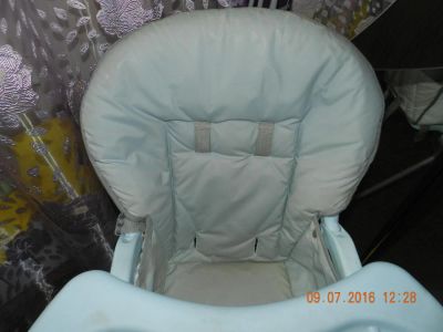 Лот: 7823327. Фото: 1. Стульчик для кормления. Стульчики для кормления