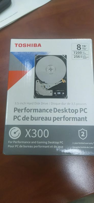Лот: 20588682. Фото: 1. Жесткий диск Toshiba HDWR480EZSTA... Жёсткие диски (HDD)