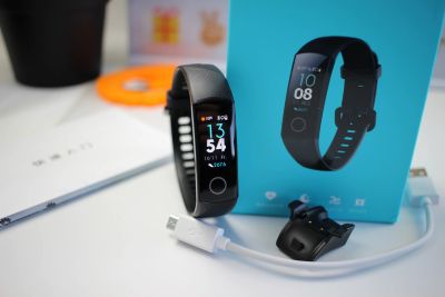 Лот: 19019232. Фото: 1. Умный браслет Huawei Honor Band... Смарт-часы, фитнес-браслеты, аксессуары