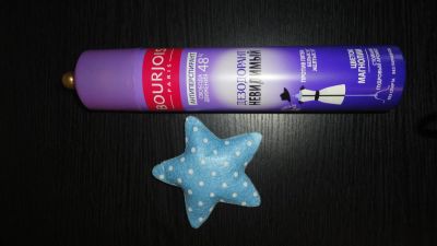 Лот: 10303780. Фото: 1. Bourjois дезодорант-спрей "Невидимый... Средства личной гигиены 