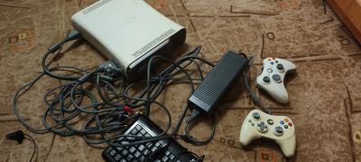 Лот: 19523939. Фото: 1. XBOX 360 повторно. Игровые приставки, консоли