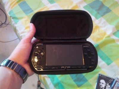 Лот: 2150082. Фото: 1. Продаю PSP прошитая, в идеальном... Игровые приставки, консоли