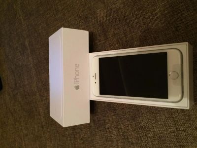 Лот: 4716036. Фото: 1. Iphone 6 на 16 + чехол love mei... Смартфоны