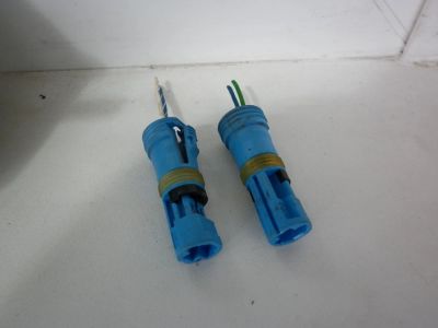 Лот: 5490657. Фото: 1. Фишка для датчика абс на BMW E39. Тормозная система