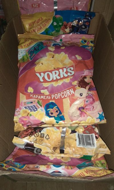Лот: 18586457. Фото: 1. карамель Popcorn Yorks с игрушкой... Другое (игрушки)