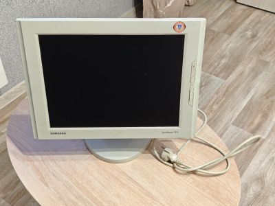 Лот: 25678017. Фото: 1. Монитор Samsung. ЖК-мониторы