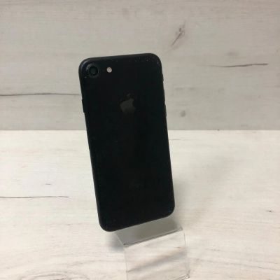 Лот: 19837331. Фото: 1. Смартфон Apple iPhone 7 32 ГБ. Смартфоны