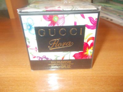 Лот: 8898859. Фото: 1. Flora by Gucci Eau de Parfum 30мл... Женская парфюмерия