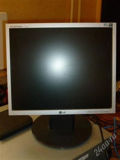 Лот: 1767464. Фото: 1. Монитор LG L1750SQ. ЖК-мониторы