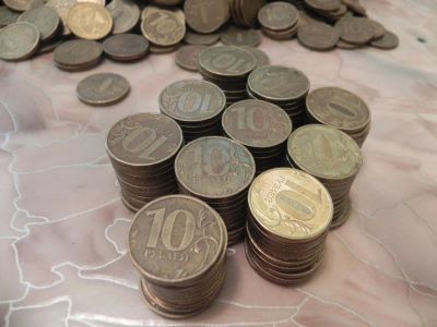 Лот: 7900696. Фото: 1. 10 рублёвые монеты - 100 штук... Россия после 1991 года