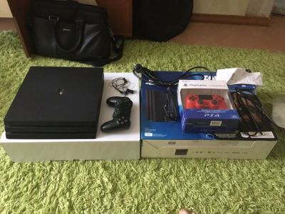 Лот: 13911892. Фото: 1. PS4 Pro 1TB. Игровые приставки, консоли