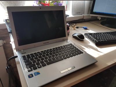 Лот: 8190066. Фото: 1. Ноутбук Samsung Q330, i3 2.26Ггц... Ноутбуки