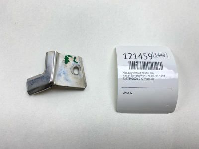 Лот: 25756335. Фото: 1. Молдинг стекла Nissan Terrano... Кузов