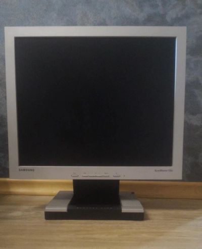 Лот: 9987441. Фото: 1. Монитор Samsung SyncMaster 172S. ЖК-мониторы