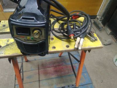 Лот: 20303643. Фото: 1. Сварочный инвертор FoxWeld FoxMaster... Сварочные аппараты