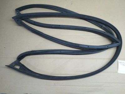 Лот: 21397154. Фото: 1. Уплотнитель двери Nissan Teana... Двигатель и элементы двигателя