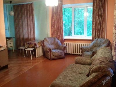 Лот: 995484. Фото: 1. Сдам 1-комнатную рядом с Аэрокосмическим... Квартиры, студии