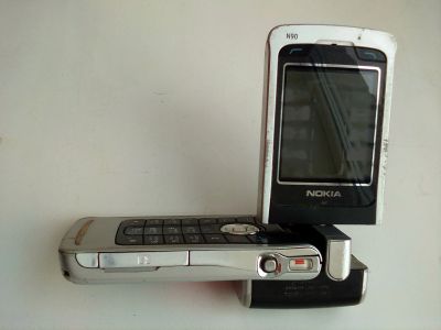 Лот: 17809260. Фото: 1. Nokia N90. Кнопочные мобильные телефоны