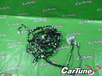 Лот: 10600188. Фото: 1. коса салона R toyota crown majesta... Электрооборудование