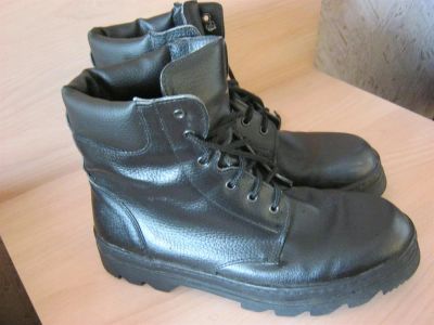 Лот: 3663077. Фото: 1. Берцы зимние новые размер 43. Спецодежда, спецобувь