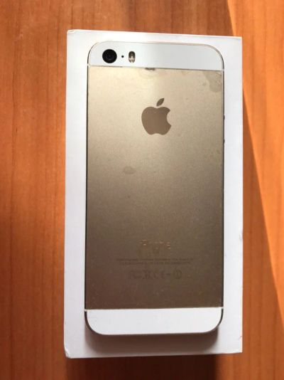 Лот: 9485818. Фото: 1. Iphone 5s. Смартфоны