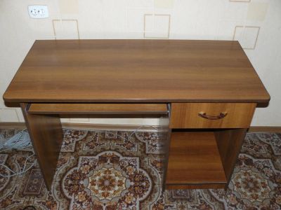 Лот: 8579459. Фото: 1. Стол компьютерный. Компьютерные и письменные столы