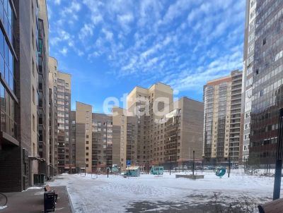 Лот: 25386359. Фото: 1. 3-комн. квартира , Красноярск... Квартиры, студии