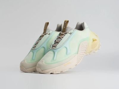 Лот: 25603511. Фото: 1. Кроссовки Adidas Edge Runner. Кеды, кроссовки, слипоны