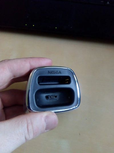Лот: 9140855. Фото: 1. Стакан зарядка для Nokia 8800. Зарядные устройства, блоки питания, адаптеры сетевые для смартфонов