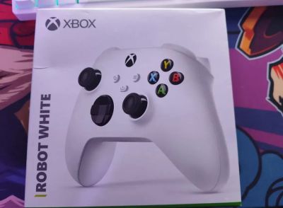 Лот: 21024225. Фото: 1. Геймпад xbox series. Аксессуары для игровых приставок, консолей, геймпады