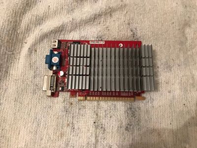 Лот: 12019963. Фото: 1. Palit GeForce GT 520 2GB. Видеокарты