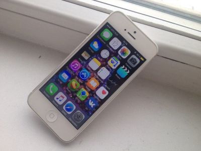 Лот: 6606160. Фото: 1. Apple iPhone 5 16Gb White. Смартфоны