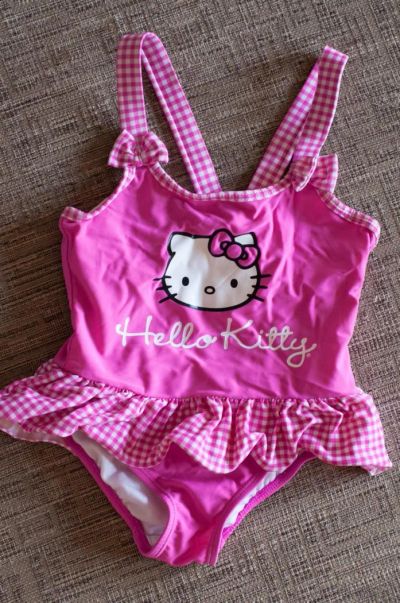 Лот: 6229659. Фото: 1. Купальник Hello Kitty. Купальники, плавки, шорты для плавания