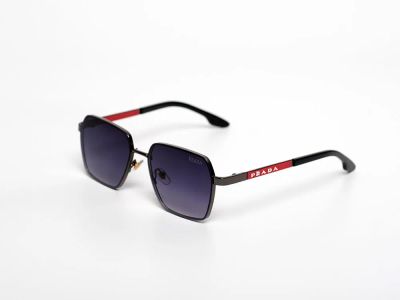 Лот: 21764882. Фото: 1. Очки Prada. Очки солнцезащитные
