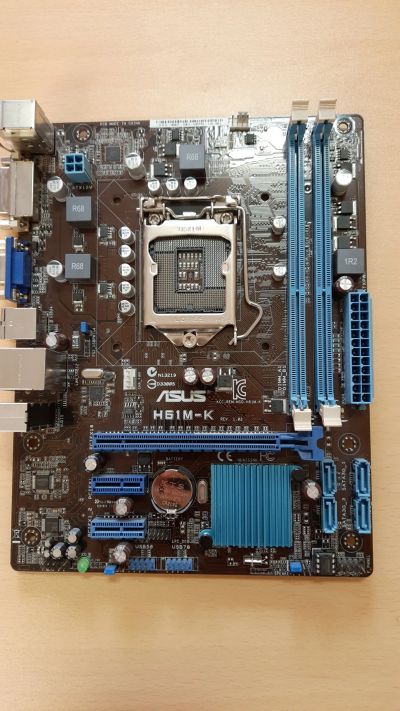 Лот: 19497211. Фото: 1. Материнская плата Asus H61M-K... Материнские платы