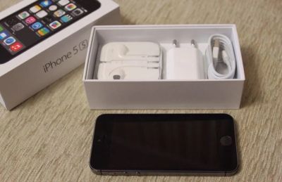 Лот: 4796187. Фото: 1. IPhone 5S 16Gb Space Gray LTE... Смартфоны
