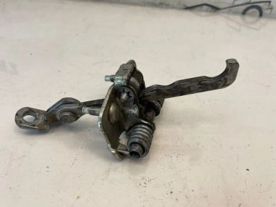 Лот: 22458835. Фото: 1. ограничитель двери Renault Duster... Другое (автозапчасти)