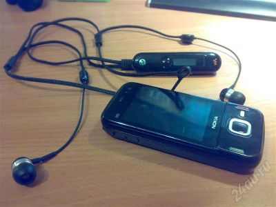 Лот: 380544. Фото: 1. Nokia n85 и Sony Ericsson HBH-DS970. Смартфоны