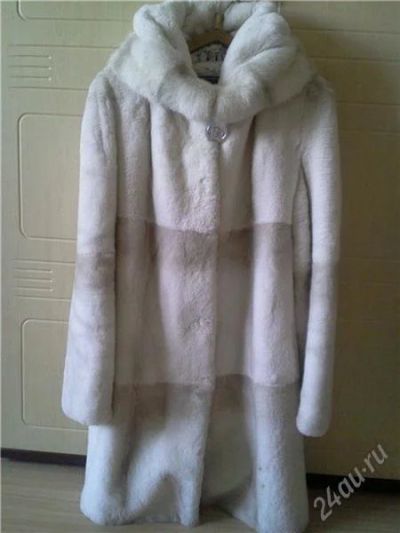 Лот: 2358458. Фото: 1. шубка из бобра срочно в избранном... Верхняя одежда