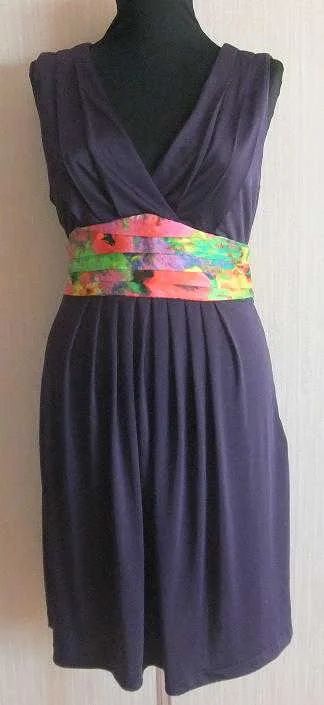 Лот: 5875414. Фото: 1. Шикарное фиолетовое платье с цветным... Платья