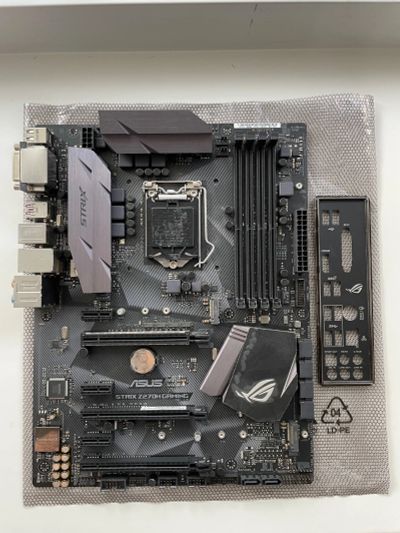 Лот: 19309653. Фото: 1. Материнская плата Asus Strix z270h... Материнские платы