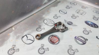 Лот: 23585076. Фото: 1. Шатун Mazda Mazda3 PE-VPS PE01-11-210C. Двигатель и элементы двигателя