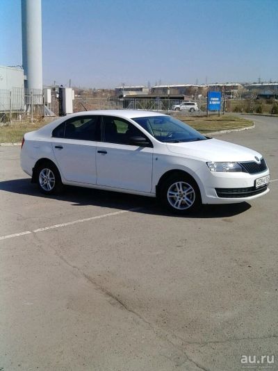 Лот: 13698024. Фото: 1. Skoda Rapid. Автомобили