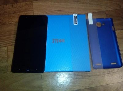 Лот: 6780067. Фото: 1. Zte V5. Смартфоны